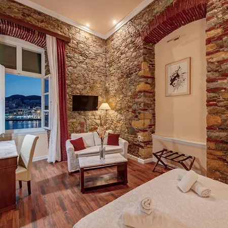 Aktaion Syros 3* Ermoupoli