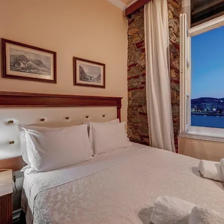 Aktaion Syros 3* Ermoupoli