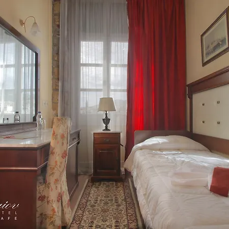 Aktaion Syros